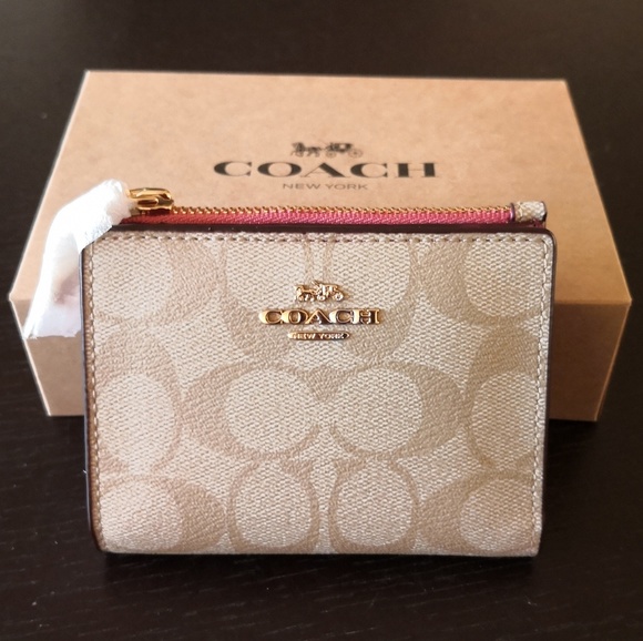 Coach Handbags - [SOLD] Coach Snap Bifold Wallet